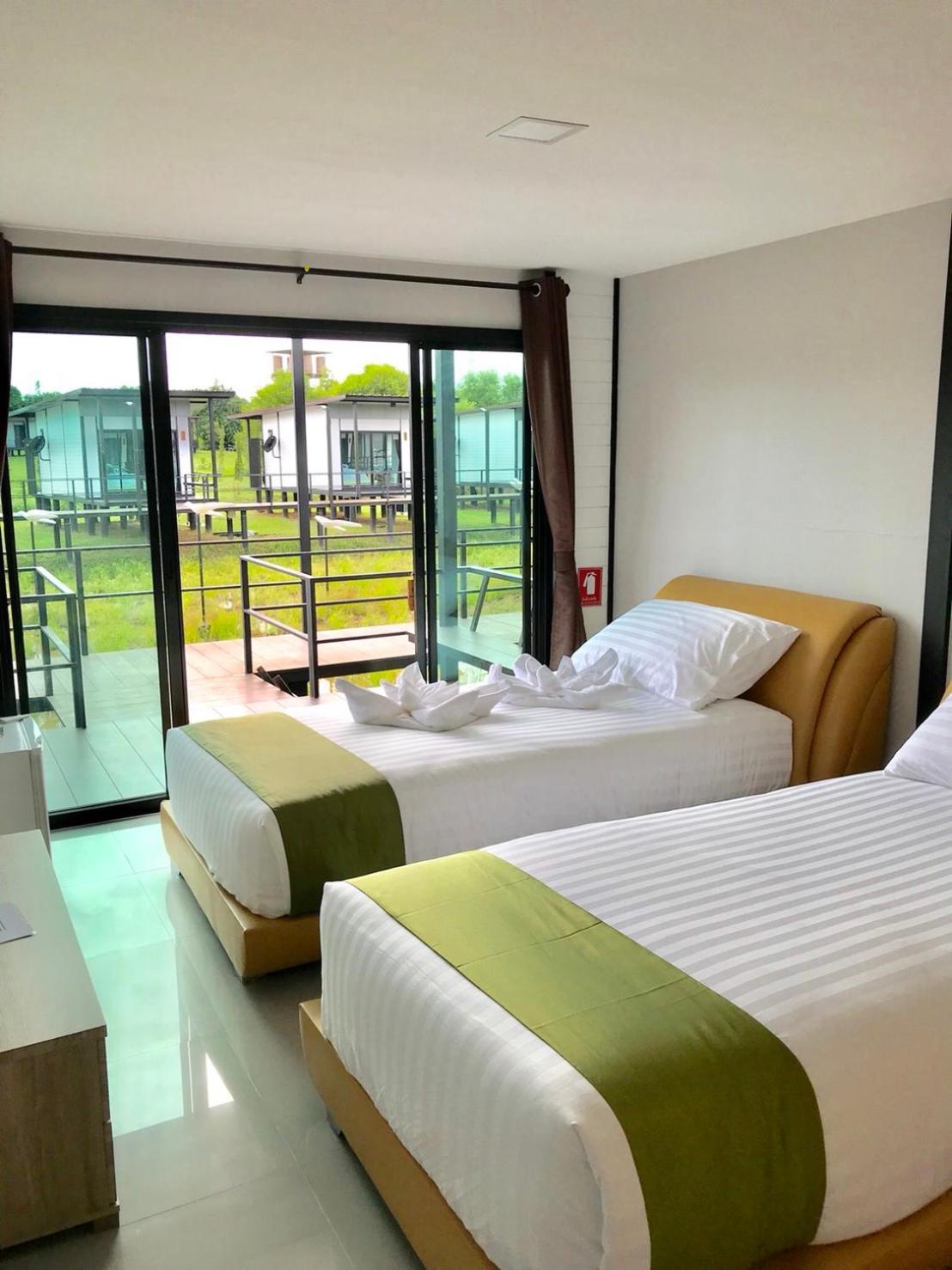 Mae On Village Resort Roi Et Luaran gambar